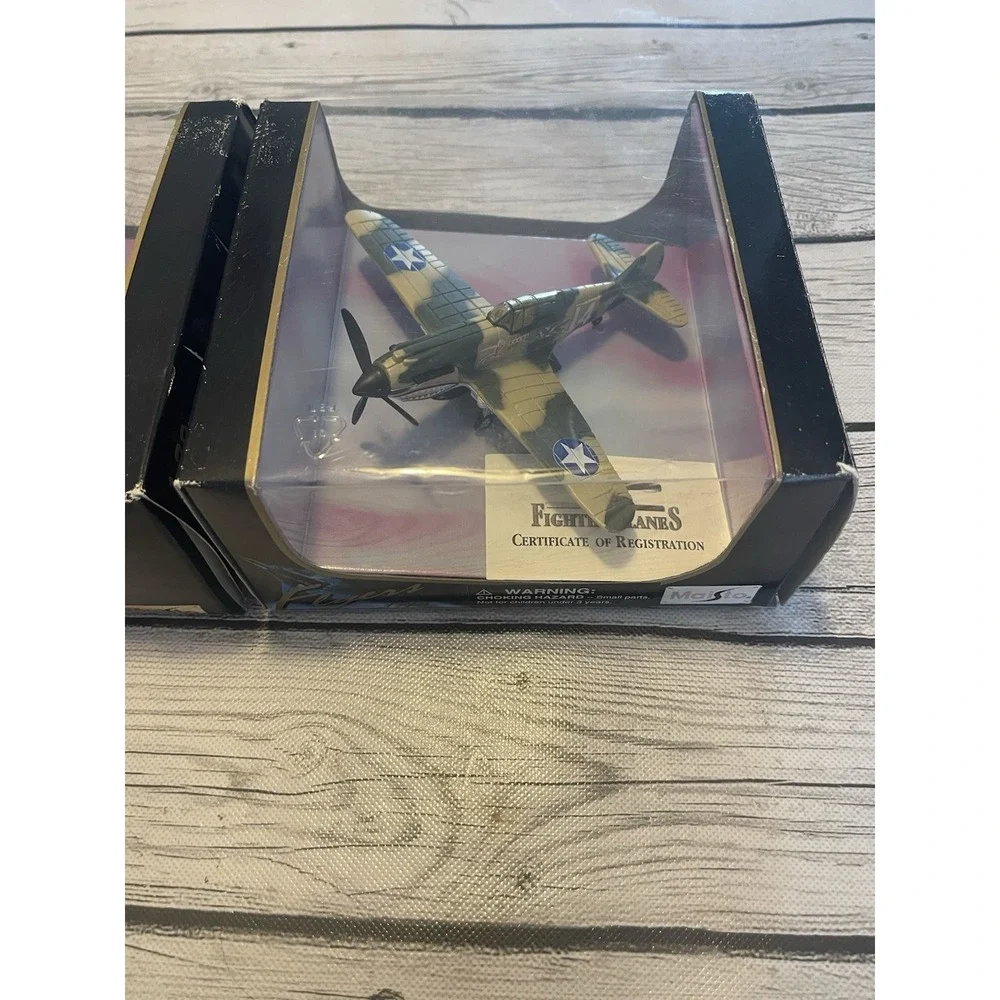 Maisto PT51-D Mustang WII Fighter Bomber Military Plane Diecast Model Lot Of 2